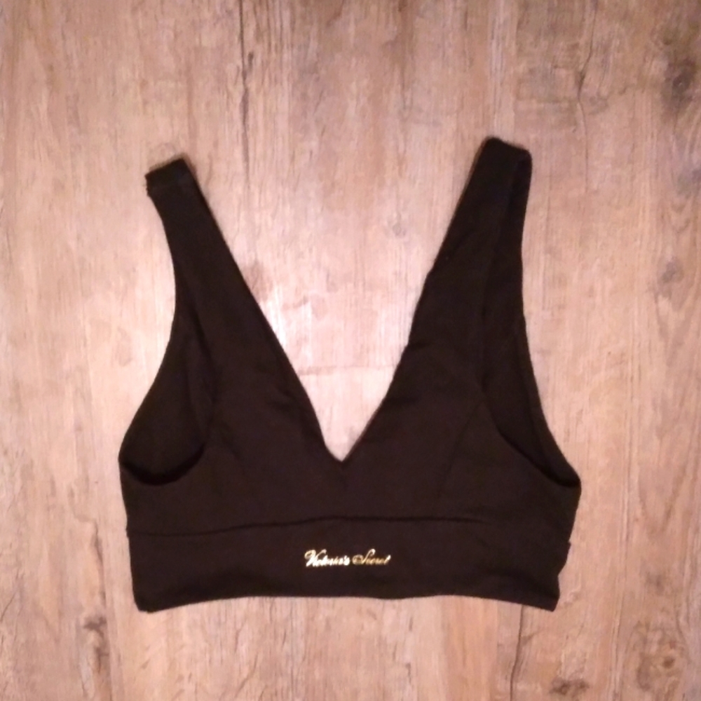 NWOT-Victoria's Secret V-cut bra
